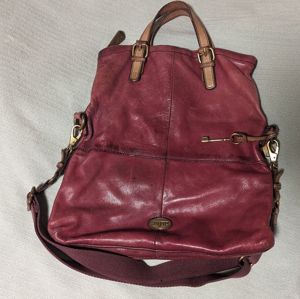 Fossil Explorer leather messenger bag